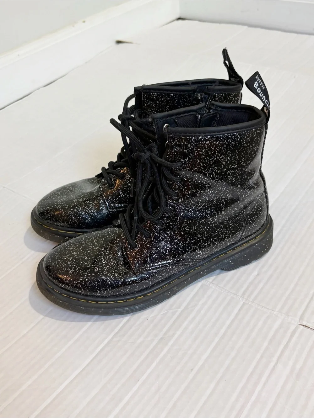 Dr. Martens 1460 Junior Glitter Lace Up Boots Size EU 36 Size 5 Black Cosmic